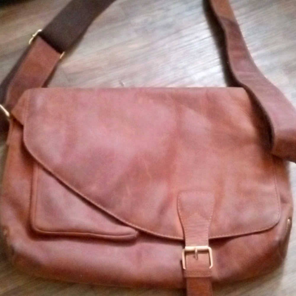 Genuine soft leather messenger bag